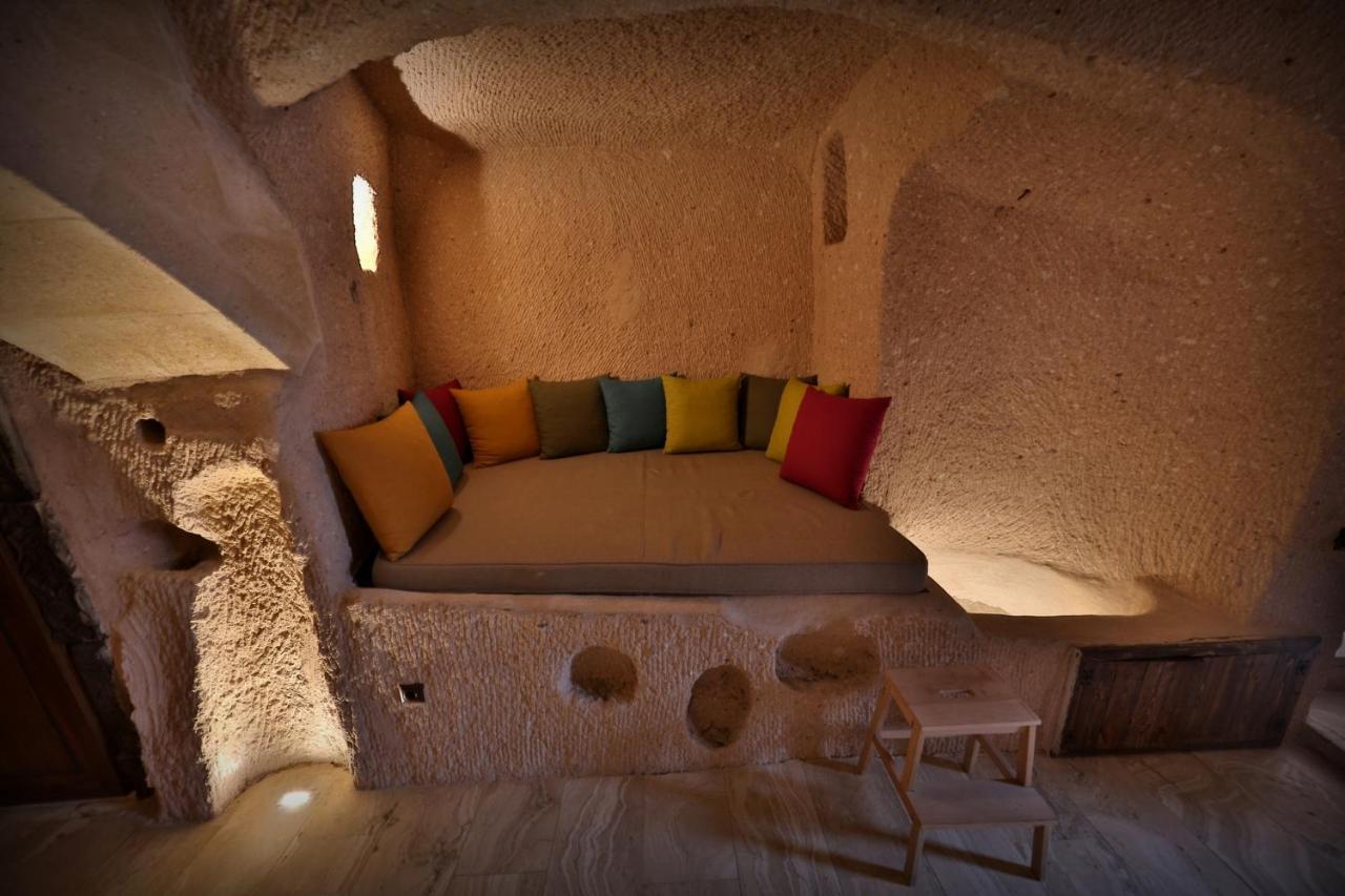 Eyes Of Cappadocia Cave Hotel Uchisar Exterior photo