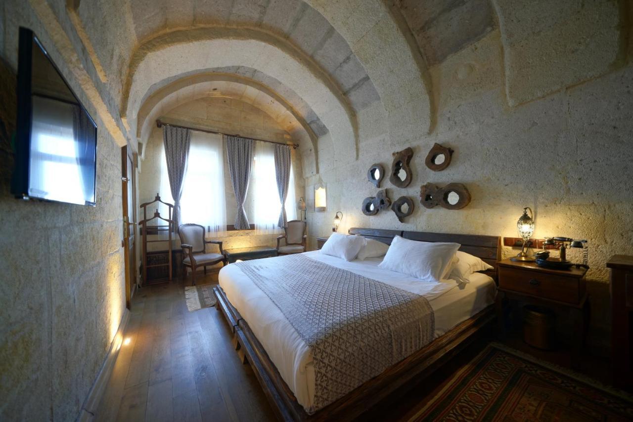 Eyes Of Cappadocia Cave Hotel Uchisar Exterior photo